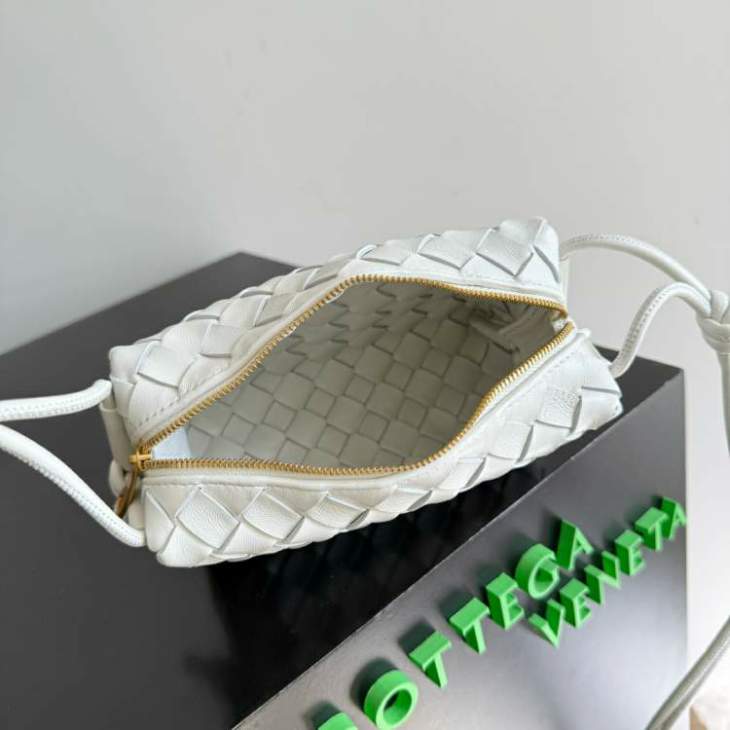 Picture of Bottega Veneta Handbags _SKUfw212202169fw